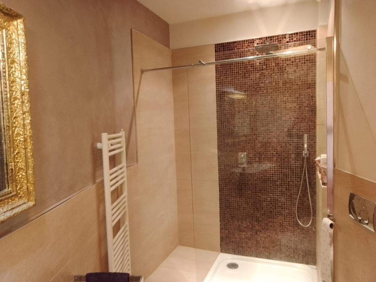 Lovely Modern Apartment Floransa Dış mekan fotoğraf